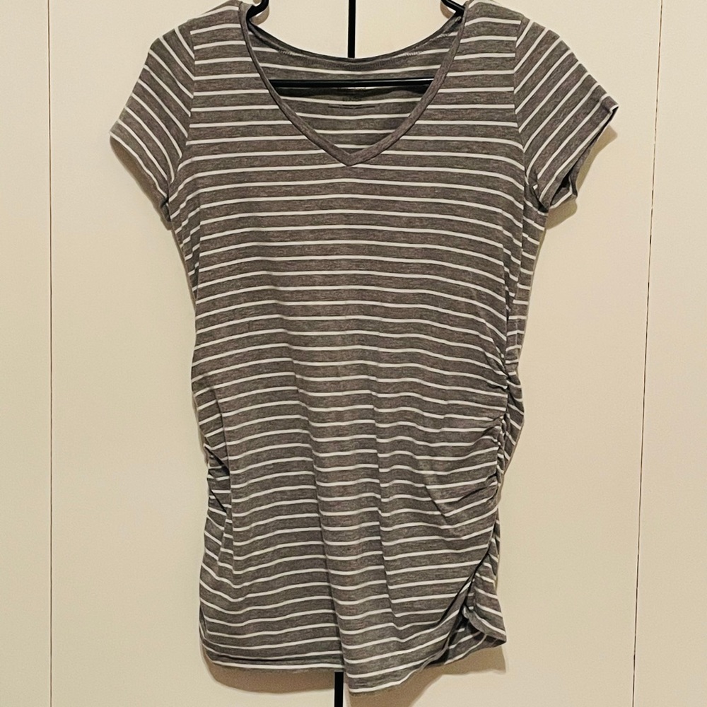 Motherhood Maternity Side Ruched Top